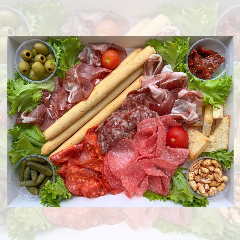 Бокс Сиров&#039;ялений Антипасто \"Antipasto Meat Box\"