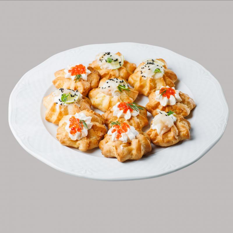 Асорті новорічних профітролів 20 шт