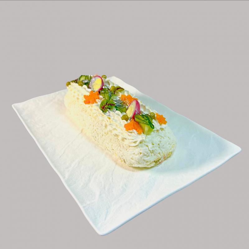 Олів'є рулет з курячим баликом та ковбасою.