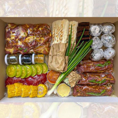 Бокс М'ясний на компанію "Picnic Meat Box"